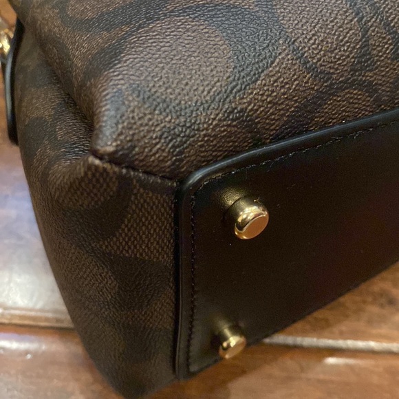 COACH Lillie Carryall In Signature Canvas - Picture 12 of 16